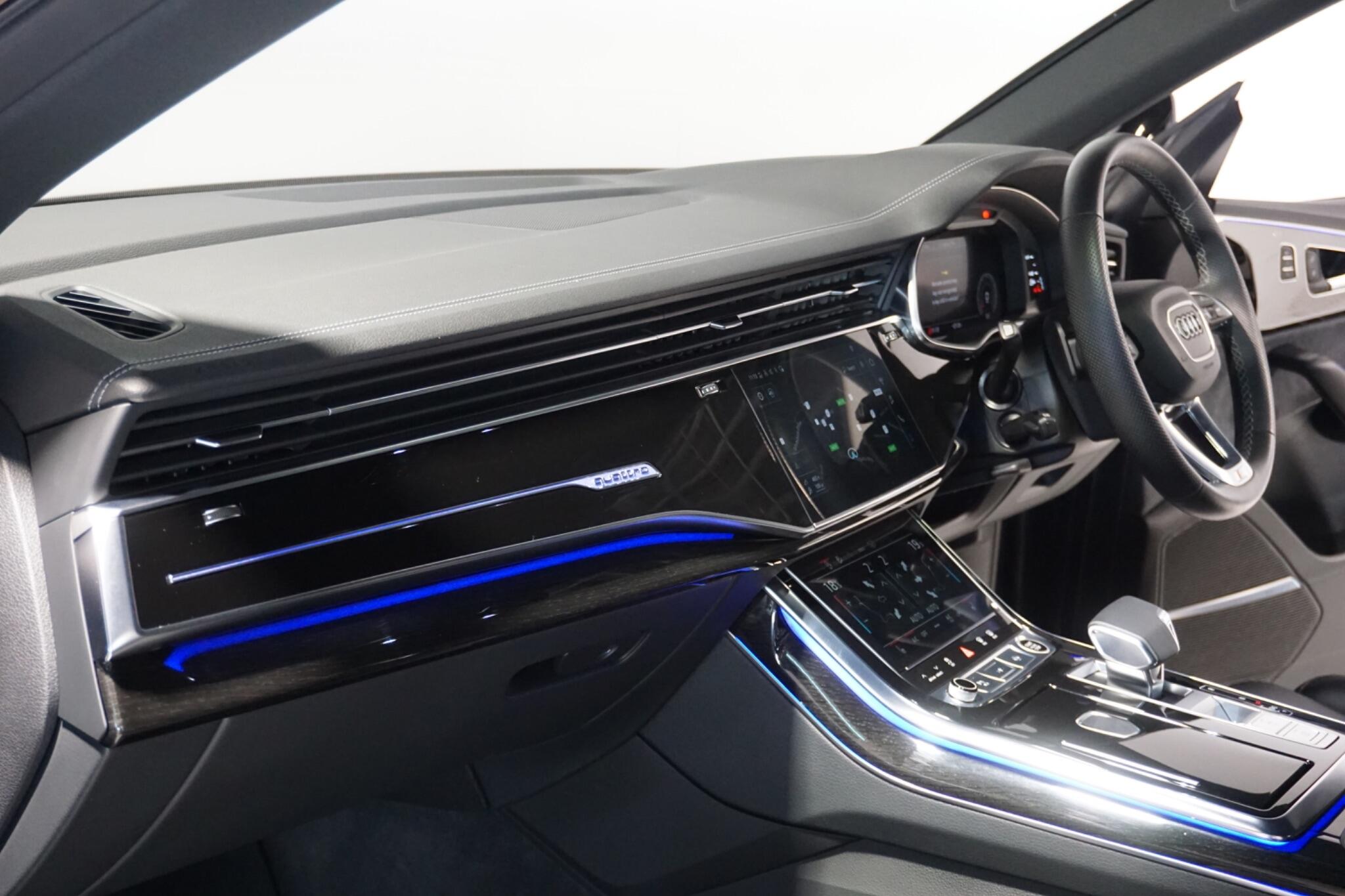 Audi Q8 3.0 TFSI V6 55 Black Edition SUV 5dr Petrol Tiptronic quattro Euro 6 (s/s) (340 ps)
